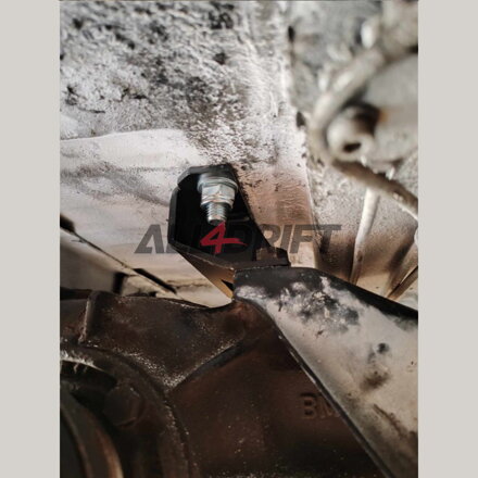 Zadní rozpěrná tyč BMW E36 Compact XBRACE